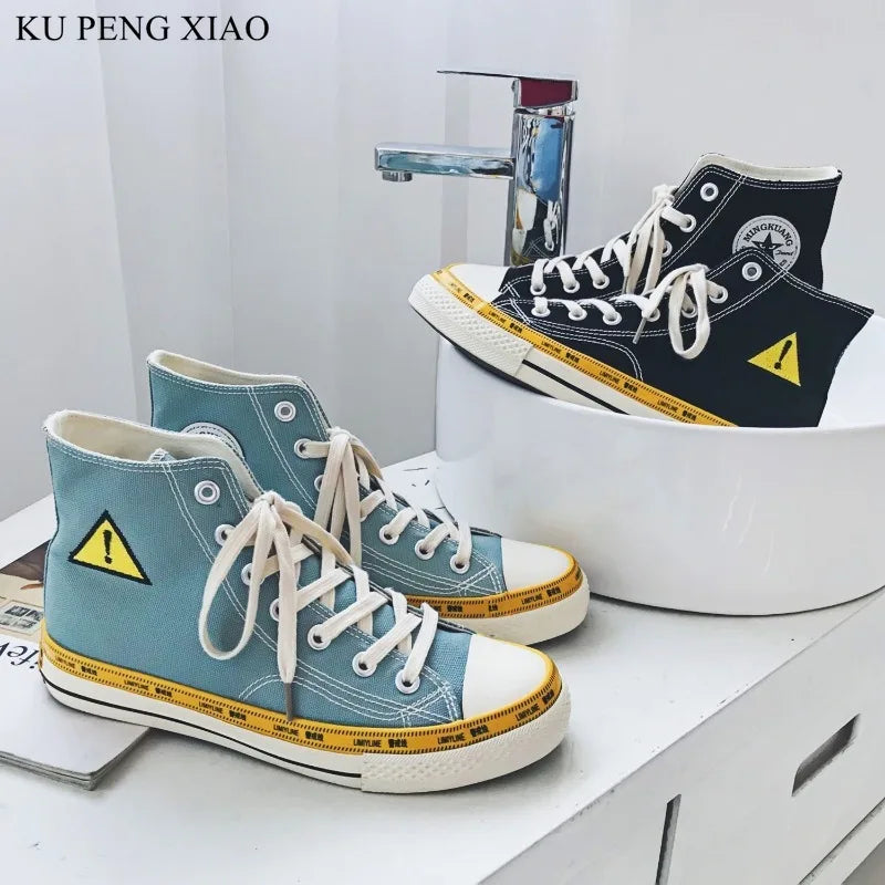 Casual Cool Canvas Shoes for Men New High Top Flat Bottom Printing Vulcanized Shoes Lightweight Lace Up Skateboard Shoes